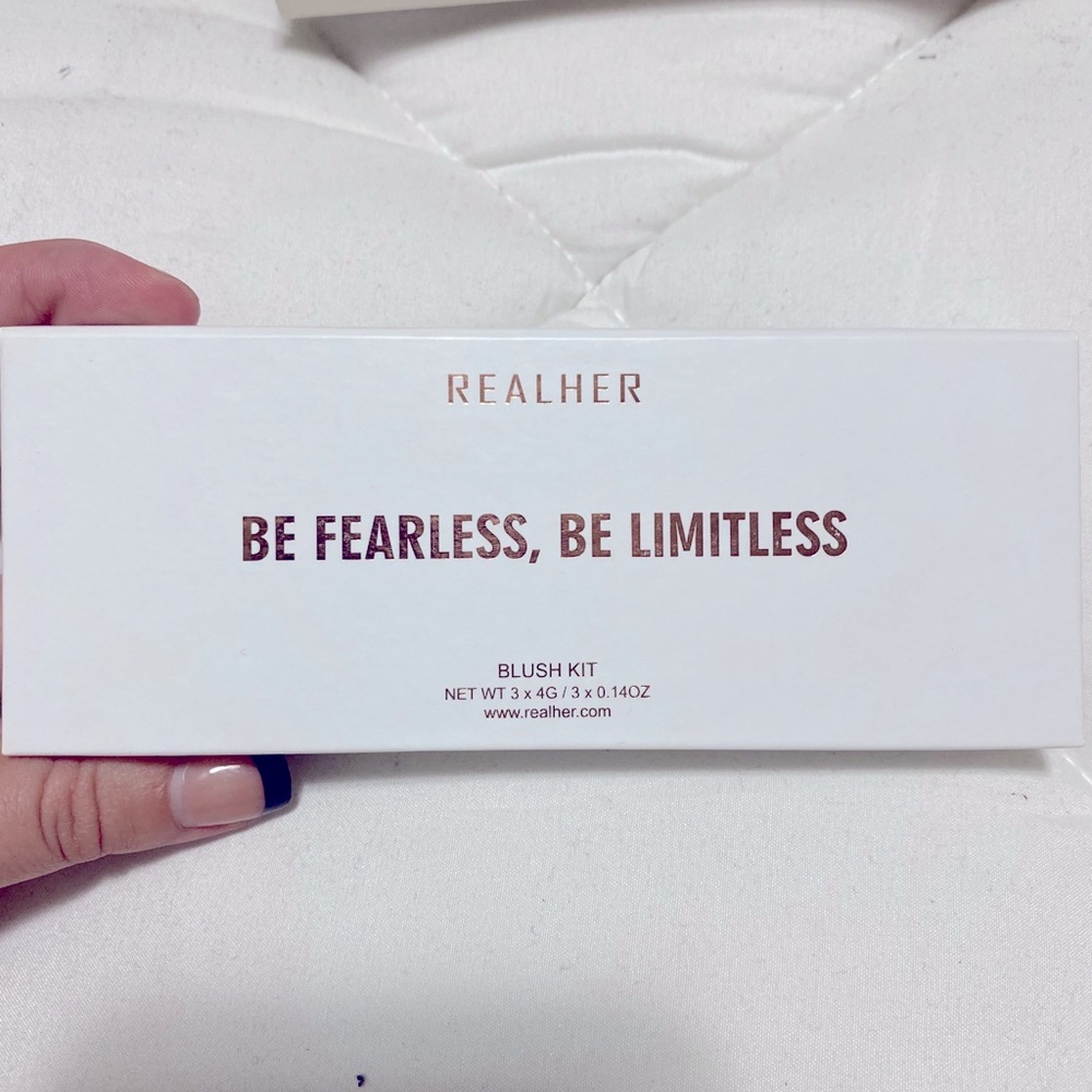Realher Blush Palette New !!!